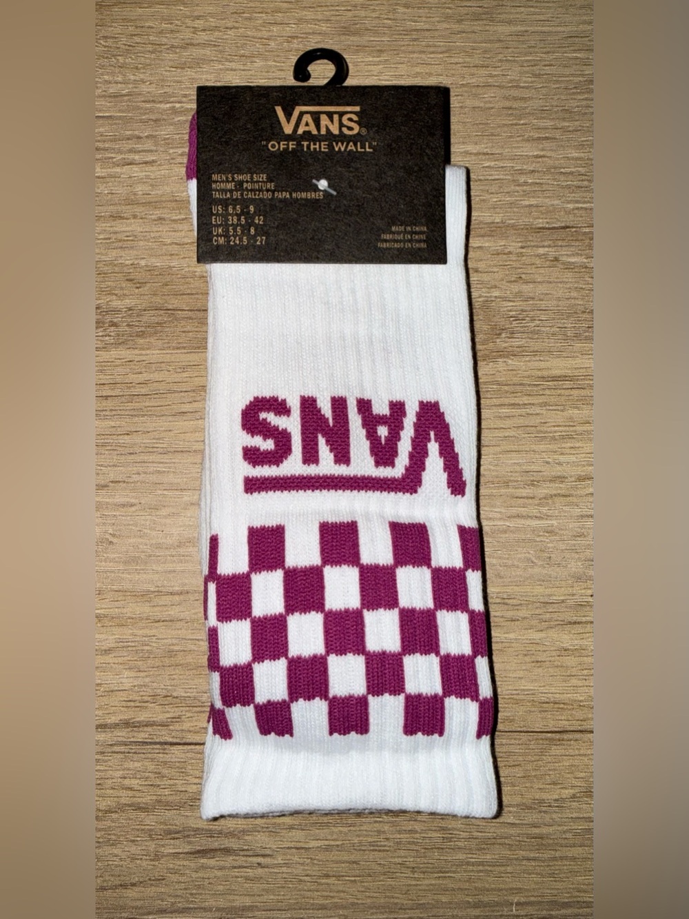 NWT VANS OFF THE WALL White & Purple Checker Crew Socks. Size 6.5-9. (Unisex).